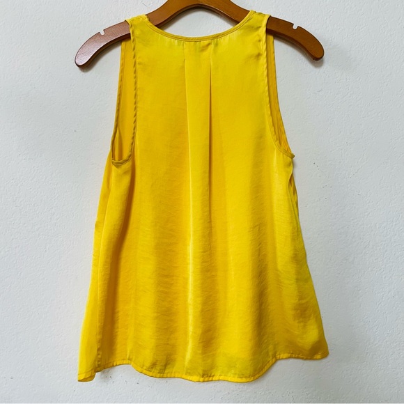 BCBG Max Azria Women's Satin Top Vneck Tunic flowy bright yellow tank top XS - Picture 2 of 10